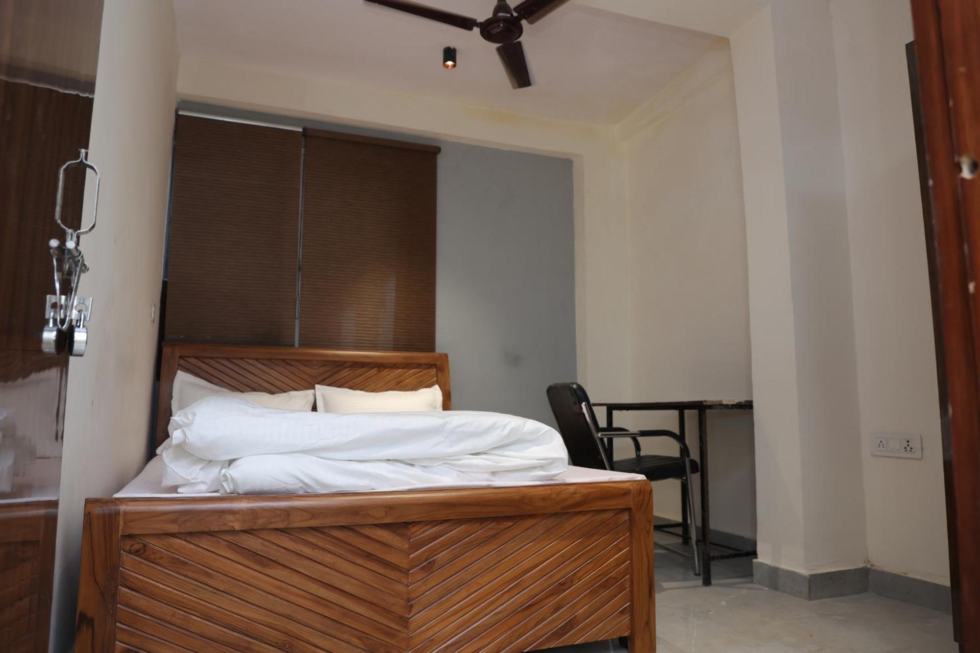 Hostel Back Stayz Delhi